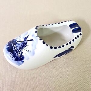 Vintage 1970s Delft Dutch Shoe